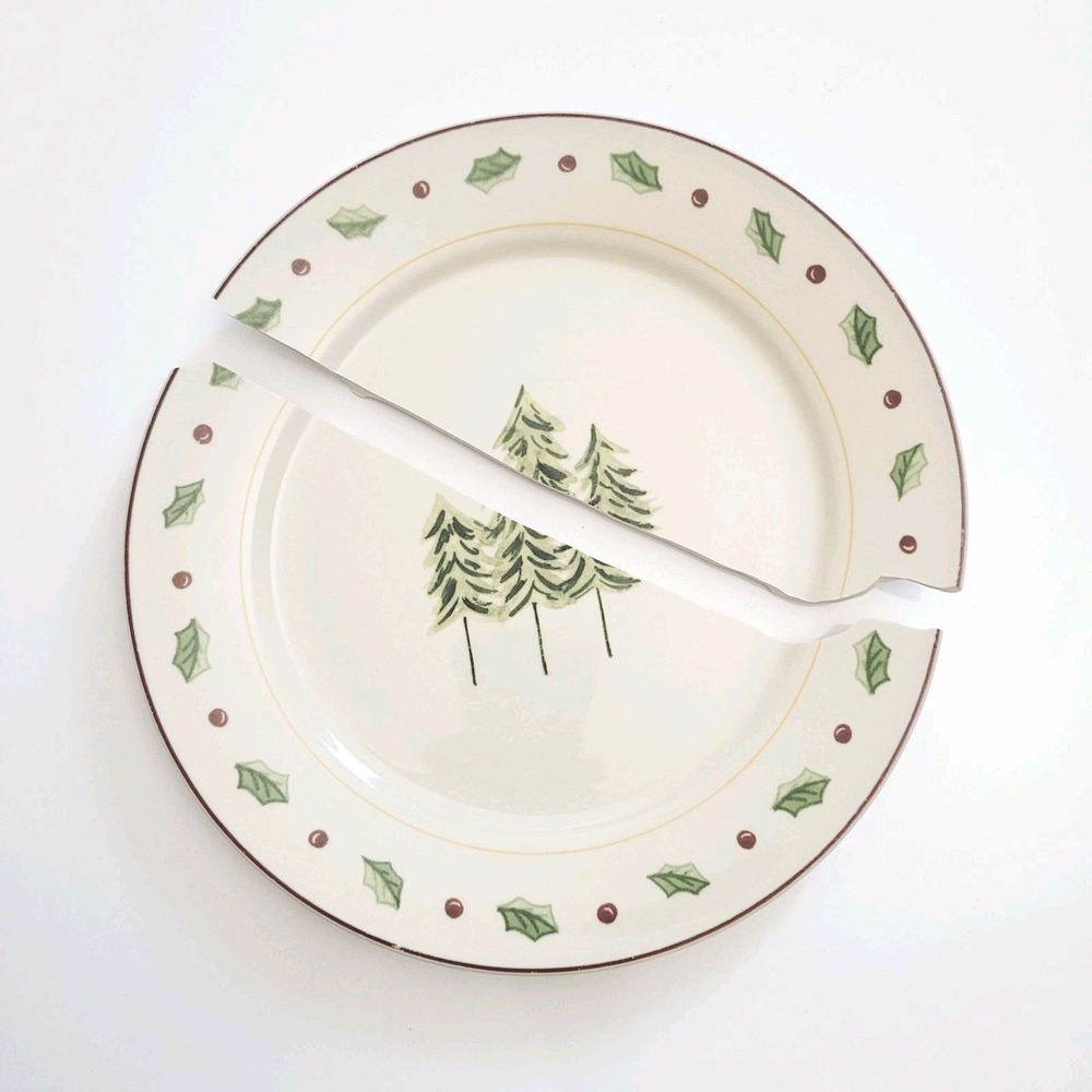 Broken Christmas Tree Plate For Crafts Mosaic Pieces Tiles Merry Brite 2003 MBT1